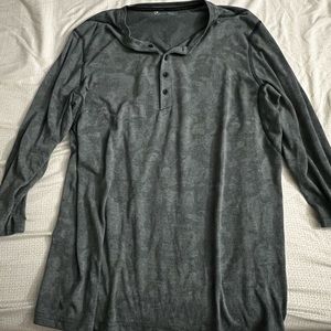 Under Armour 3/4 sleeve shirt